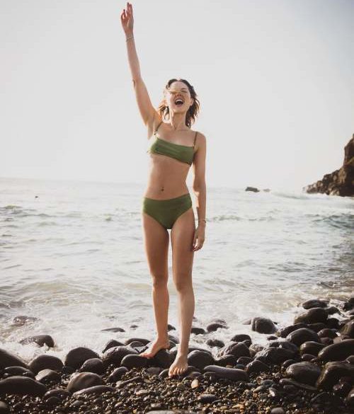 Isabelle cornish bikini